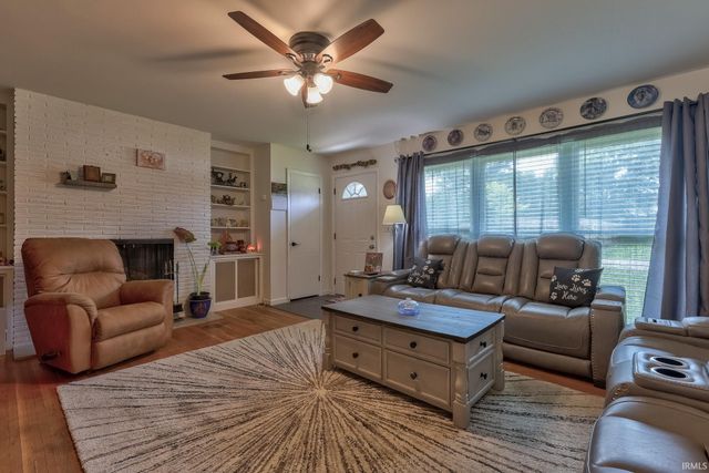 1409 Brookdale Drive, Evansville, IN 47720