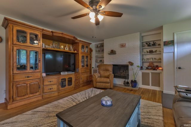 1409 Brookdale Drive, Evansville, IN 47720