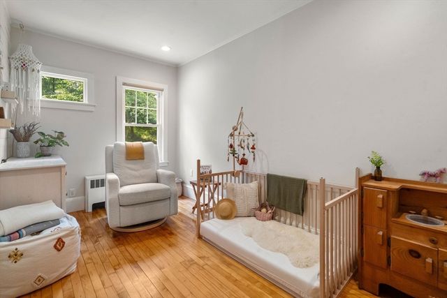 11 Curve Street, Sherborn, MA 01770