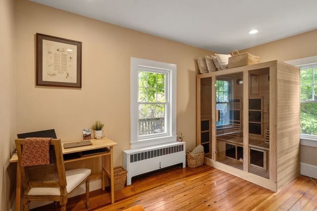 11 Curve Street, Sherborn, MA 01770