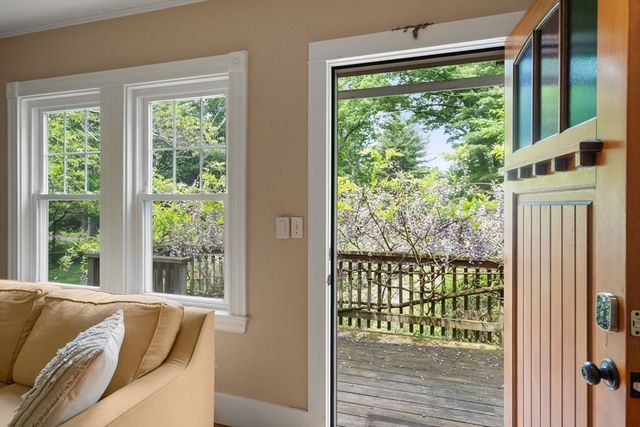 11 Curve Street, Sherborn, MA 01770