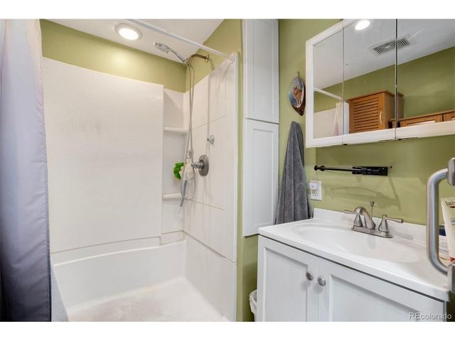 7091 Leyden St, Commerce City, CO 80022