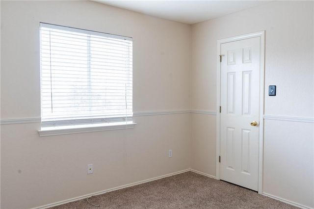 1608 Diana DR, Round Rock, TX 78664