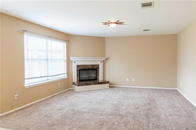 1608 Diana DR, Round Rock, TX 78664