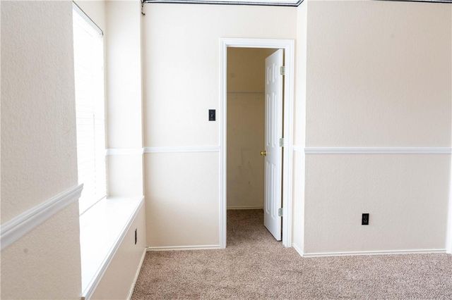 1608 Diana DR, Round Rock, TX 78664