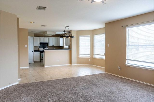 1608 Diana DR, Round Rock, TX 78664