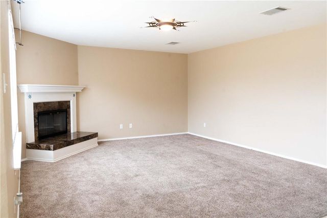 1608 Diana DR, Round Rock, TX 78664