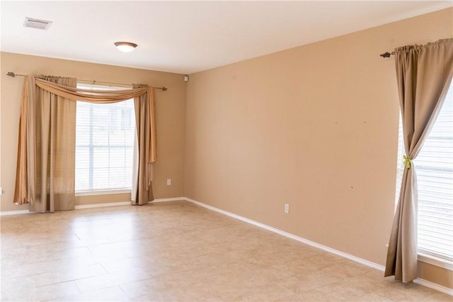 1608 Diana DR, Round Rock, TX 78664