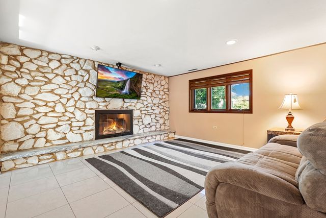 7340 Mimosa Drive, Orland Park, IL 60462