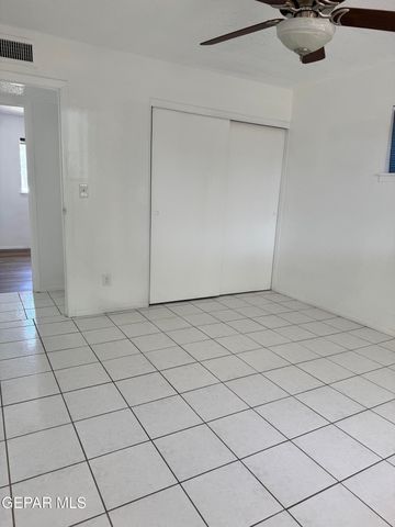 10304 BLACKWOOD Avenue, El Paso, TX 79925