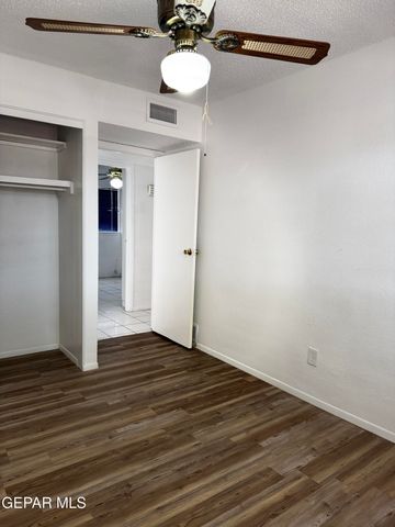 10304 BLACKWOOD Avenue, El Paso, TX 79925