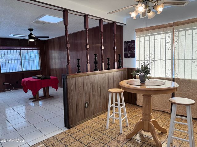 10304 BLACKWOOD Avenue, El Paso, TX 79925