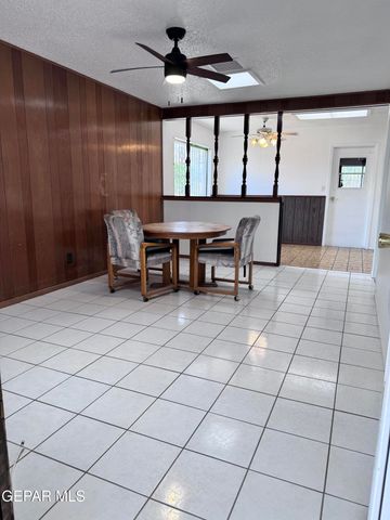10304 BLACKWOOD Avenue, El Paso, TX 79925