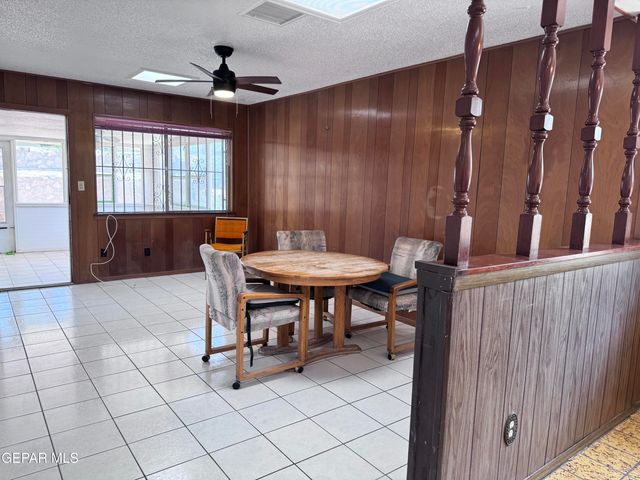 10304 BLACKWOOD Avenue, El Paso, TX 79925