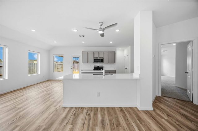 4907 Gentle Creek Court, Richmond, TX 77469