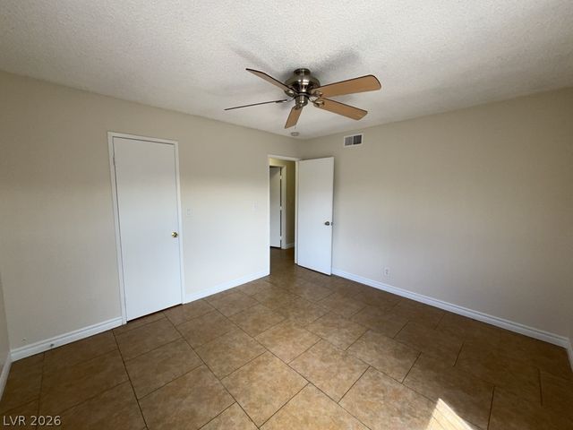 2938 Karen 1, Las Vegas, NV 89121
