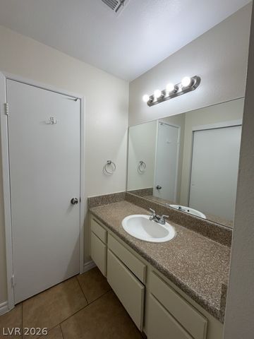2938 Karen 1, Las Vegas, NV 89121