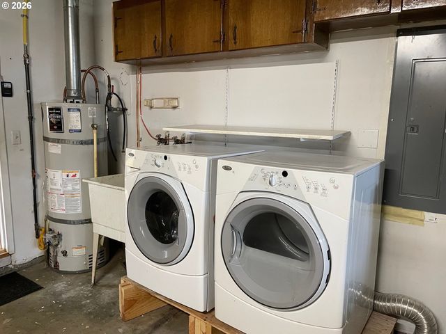 12706 Se LONG St, Portland, OR 97236