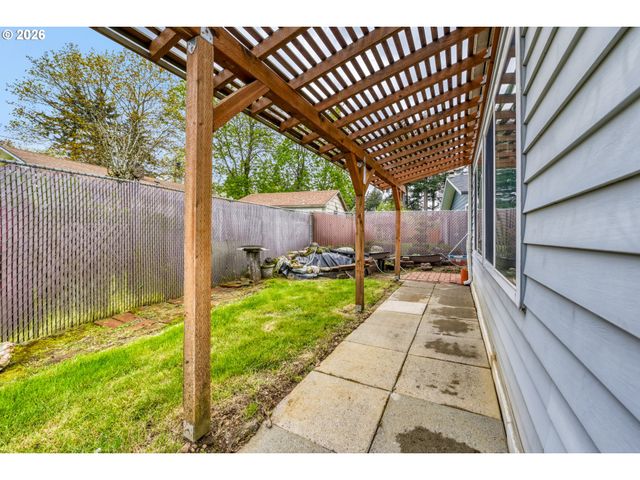 12706 Se LONG St, Portland, OR 97236