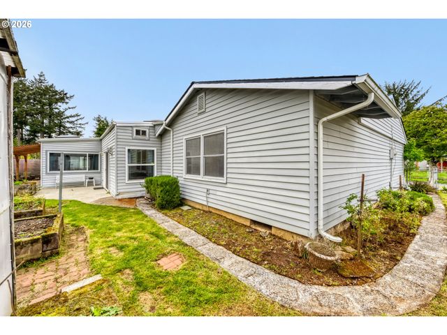 12706 Se LONG St, Portland, OR 97236