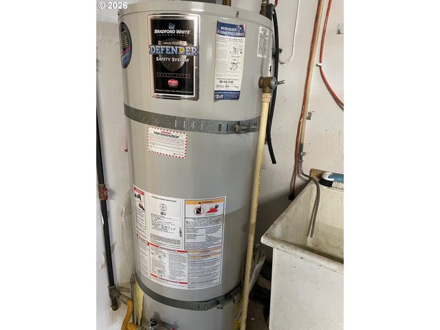 12706 Se LONG St, Portland, OR 97236