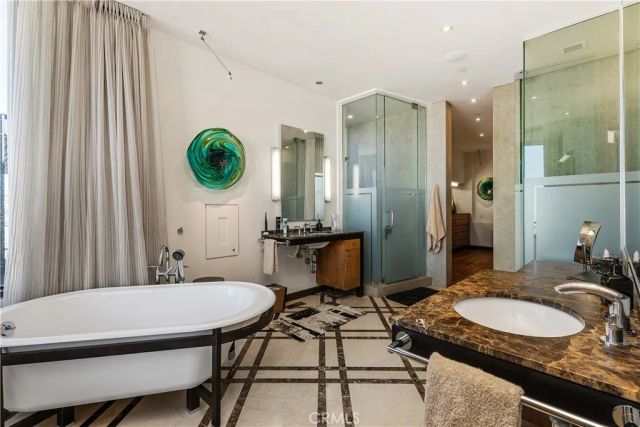 2378 Crestview Drive, Laguna Beach, CA 92651