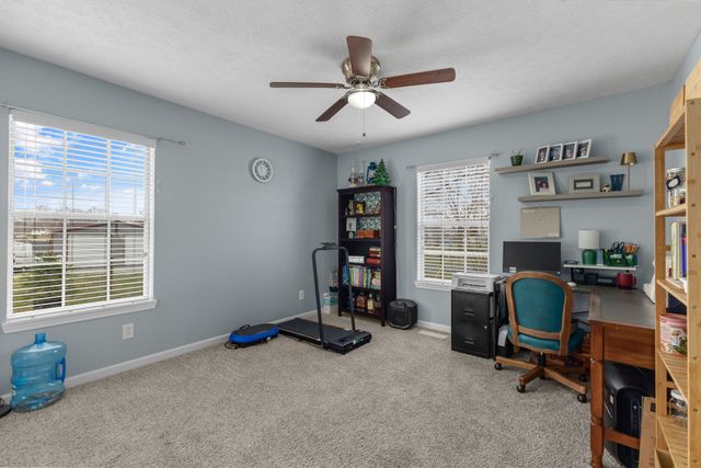 73 Three Point Cir, Mcminnville, TN 37110