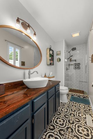 73 Three Point Cir, Mcminnville, TN 37110