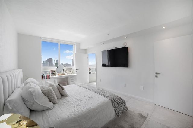 1900 N Bayshore Drive 4411, Miami, FL 33132