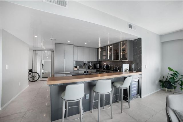 1900 N Bayshore Drive 4411, Miami, FL 33132