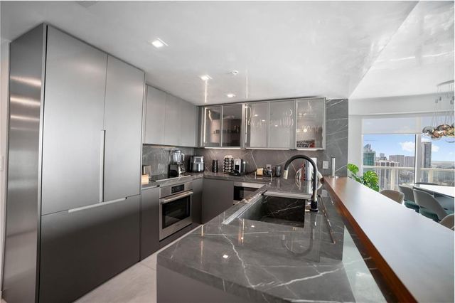 1900 N Bayshore Drive 4411, Miami, FL 33132