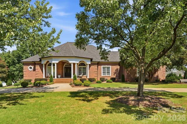 459 Valley Run Drive, Waxhaw, NC 28173