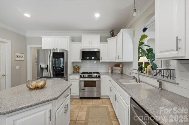 459 Valley Run Drive, Waxhaw, NC 28173