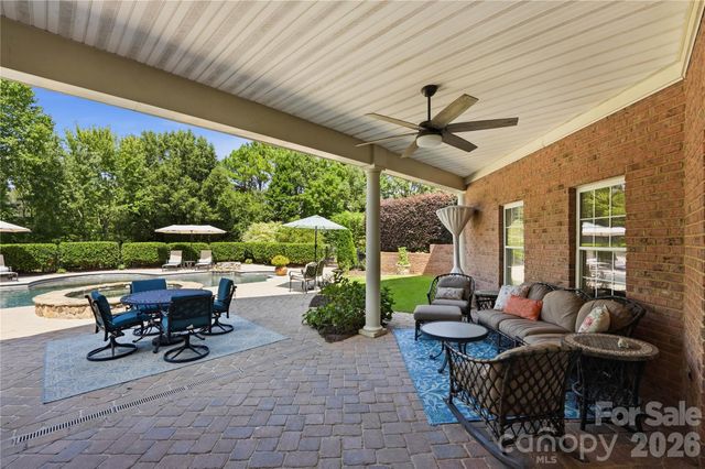 459 Valley Run Drive, Waxhaw, NC 28173