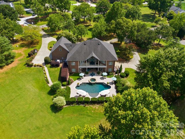 459 Valley Run Drive, Waxhaw, NC 28173