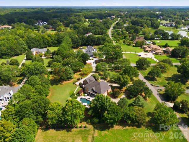 459 Valley Run Drive, Waxhaw, NC 28173