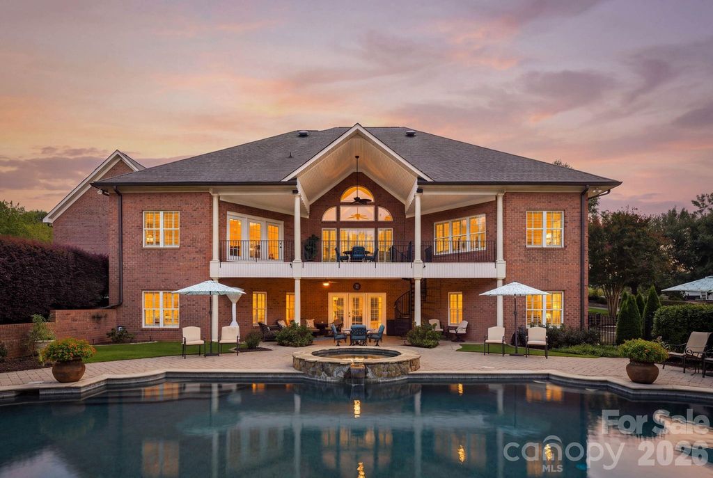 459 Valley Run Drive, Waxhaw, NC 28173