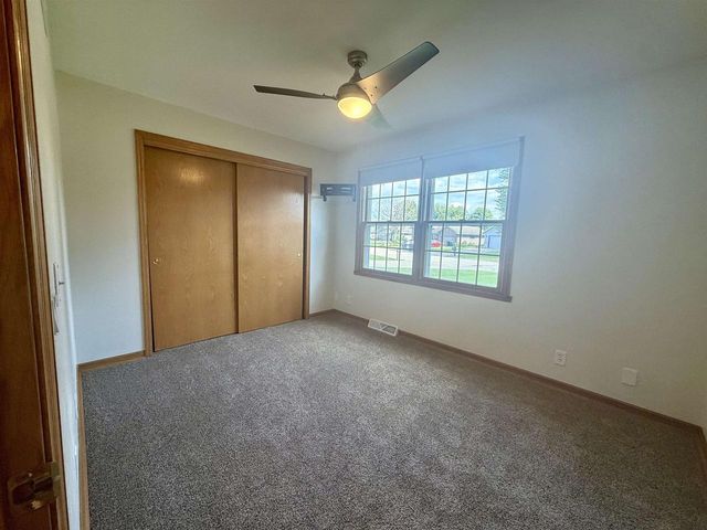 4333 Fieldcrest Drive, Janesville, WI 53546