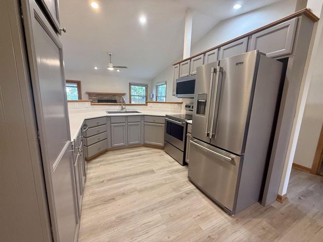 4333 Fieldcrest Drive, Janesville, WI 53546