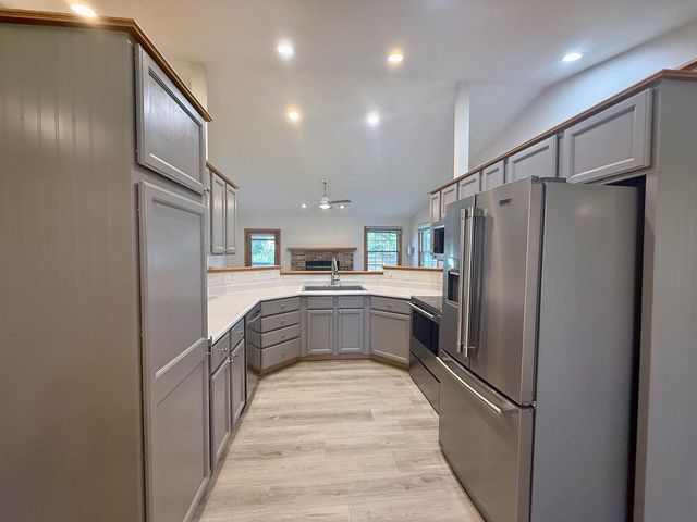 4333 Fieldcrest Drive, Janesville, WI 53546