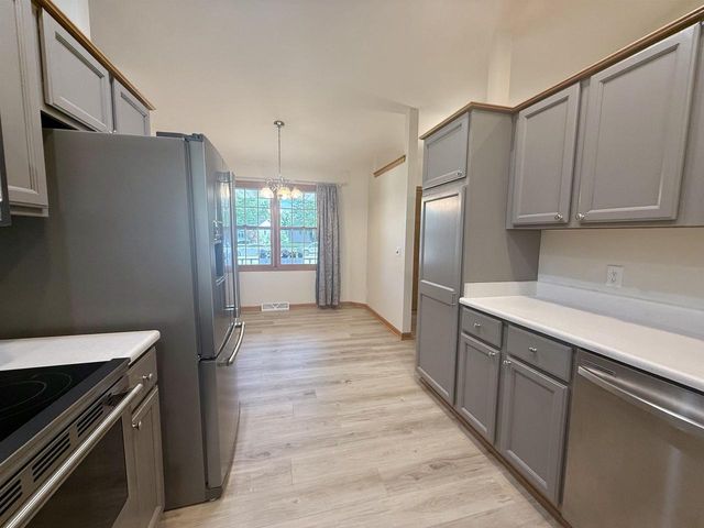 4333 Fieldcrest Drive, Janesville, WI 53546