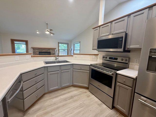 4333 Fieldcrest Drive, Janesville, WI 53546