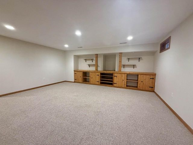 4333 Fieldcrest Drive, Janesville, WI 53546