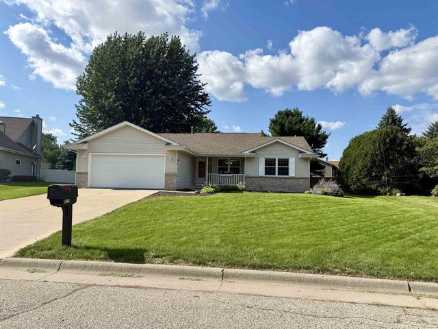 4333 Fieldcrest Drive, Janesville, WI 53546