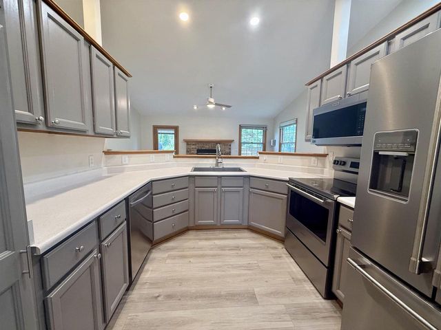 4333 Fieldcrest Drive, Janesville, WI 53546