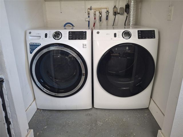 1475 CANTERBURY DRIVE, Clearwater, FL 33756