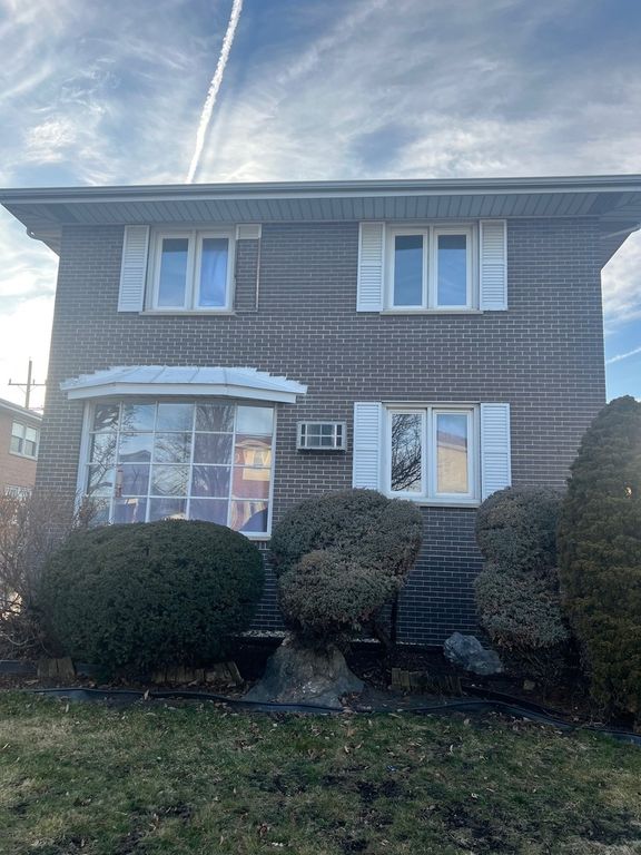 4424 FOREST Avenue 1F, Brookfield, IL 60513