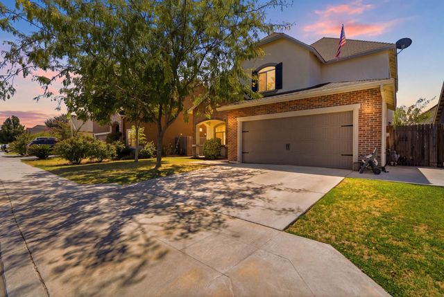 6184 E Pontiac Way, Fresno, CA 93727