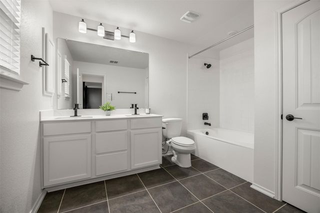 256 Texas Jack DR, Kyle, TX 78640