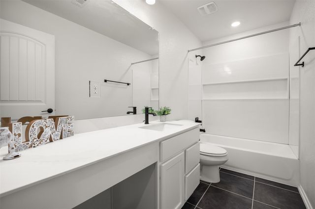 256 Texas Jack DR, Kyle, TX 78640